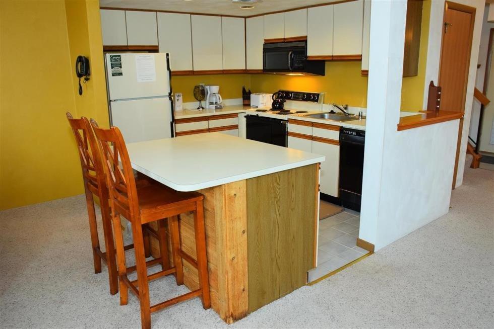 Seven Springs Sunridge 3 Bedroom Standard With Loft, Ski-in Out * Champion
