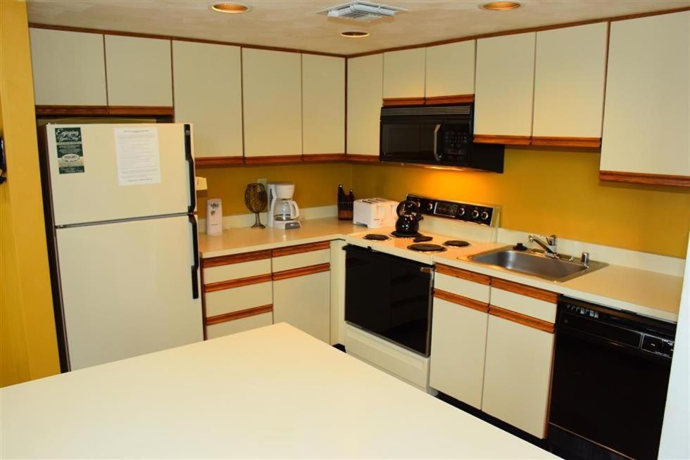 Apartment Seven Springs Sunridge 3 Bedroom Standard With Loft, Ski-in Out Champion