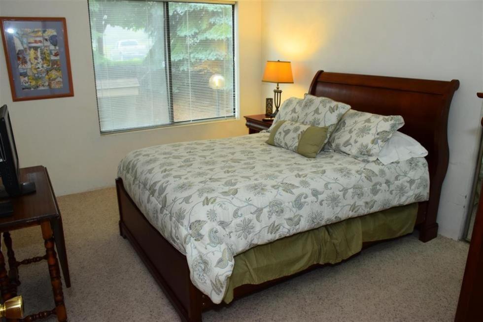 Seven Springs Sunridge 3 Bedroom Standard With Loft, Ski-in Out Apartment Champion
